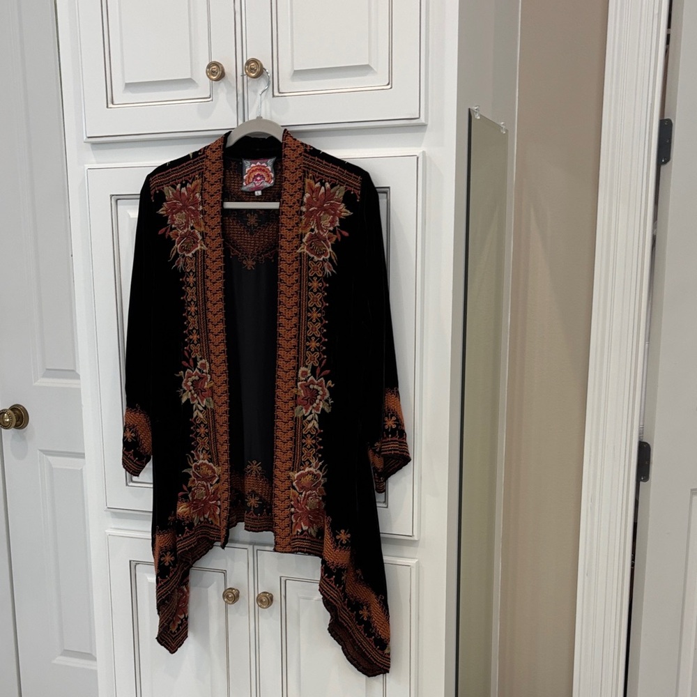 Johnny Was Black/Rust Embroidered bolero. 3/4 length sleeve. Statement piece!